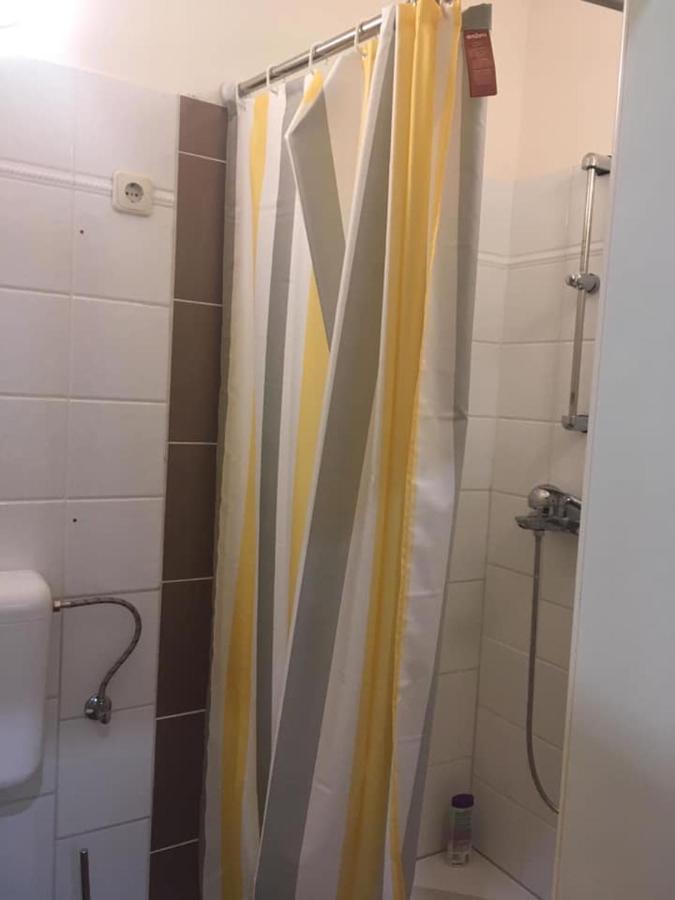 Malasits Apartman Győr Esterno foto